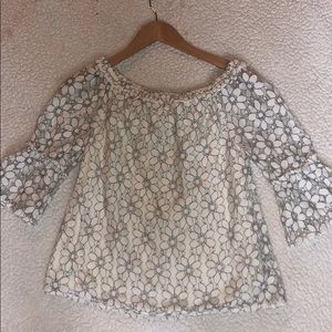 Women’s MAURICES blouse size xs